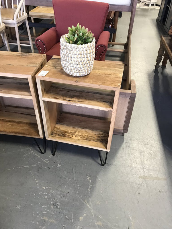 Amish Reclaimed Wood End Table w/ Hair Pin Legs