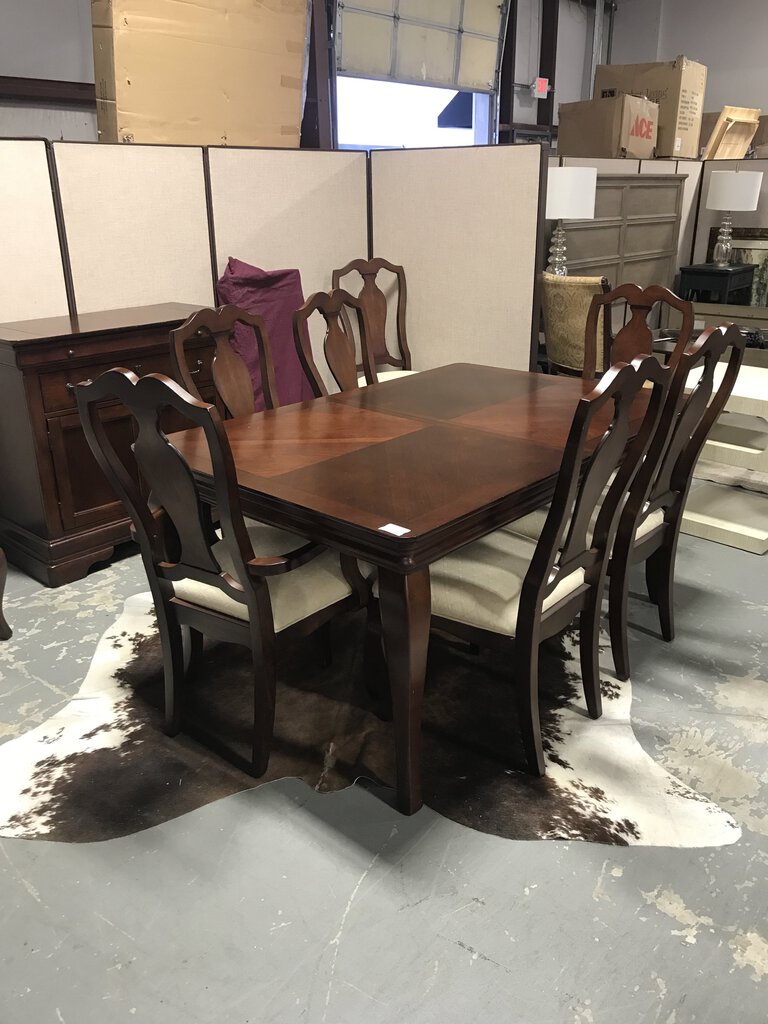Haverty's Dining Set with Leaf & 8 Chairs