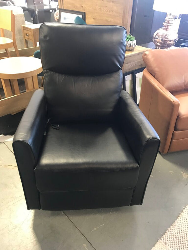 August Recliner