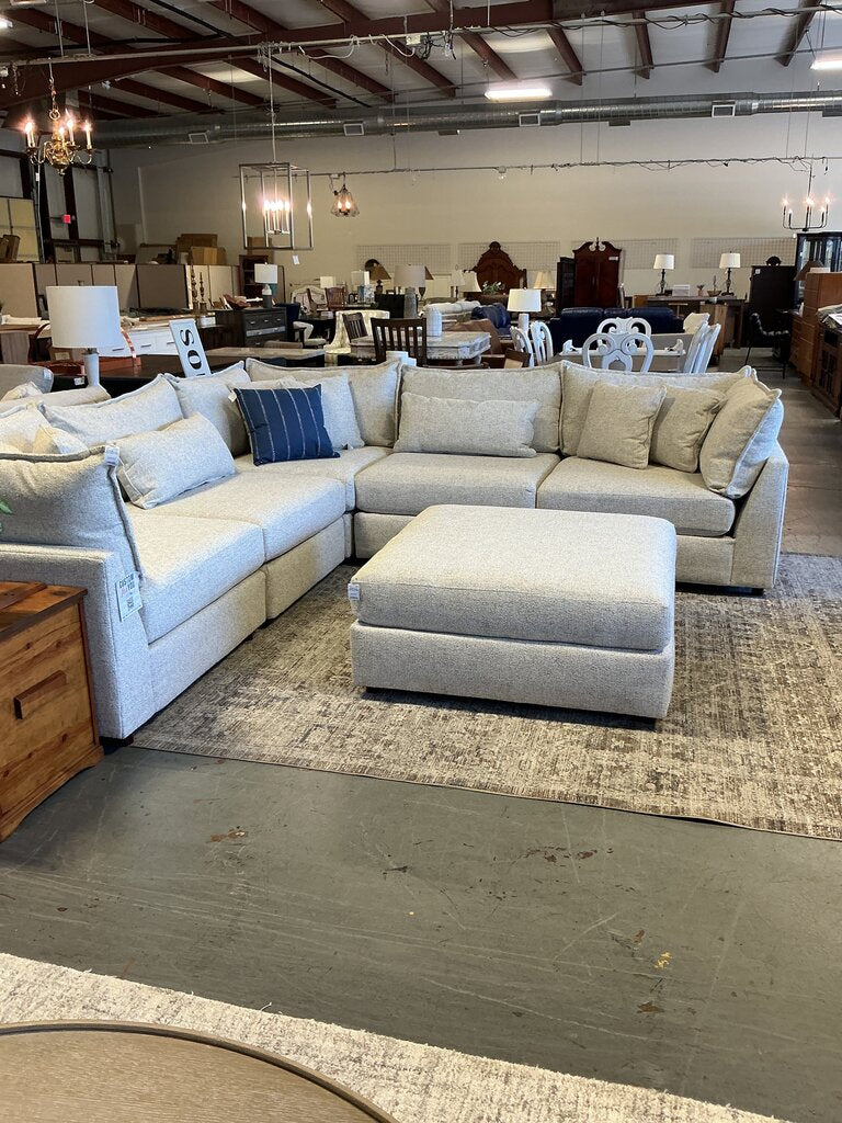 Tyler Sectional - Natural Beauty Quartz (9397)