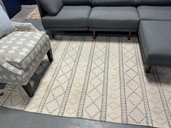 NuLoom Cream/Grey Rug