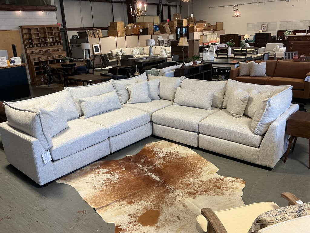 Tyler Sectional - Natural Beauty Quartz (9397)