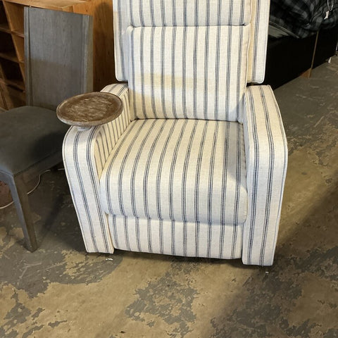Darrell Lift Assist Power Recliner