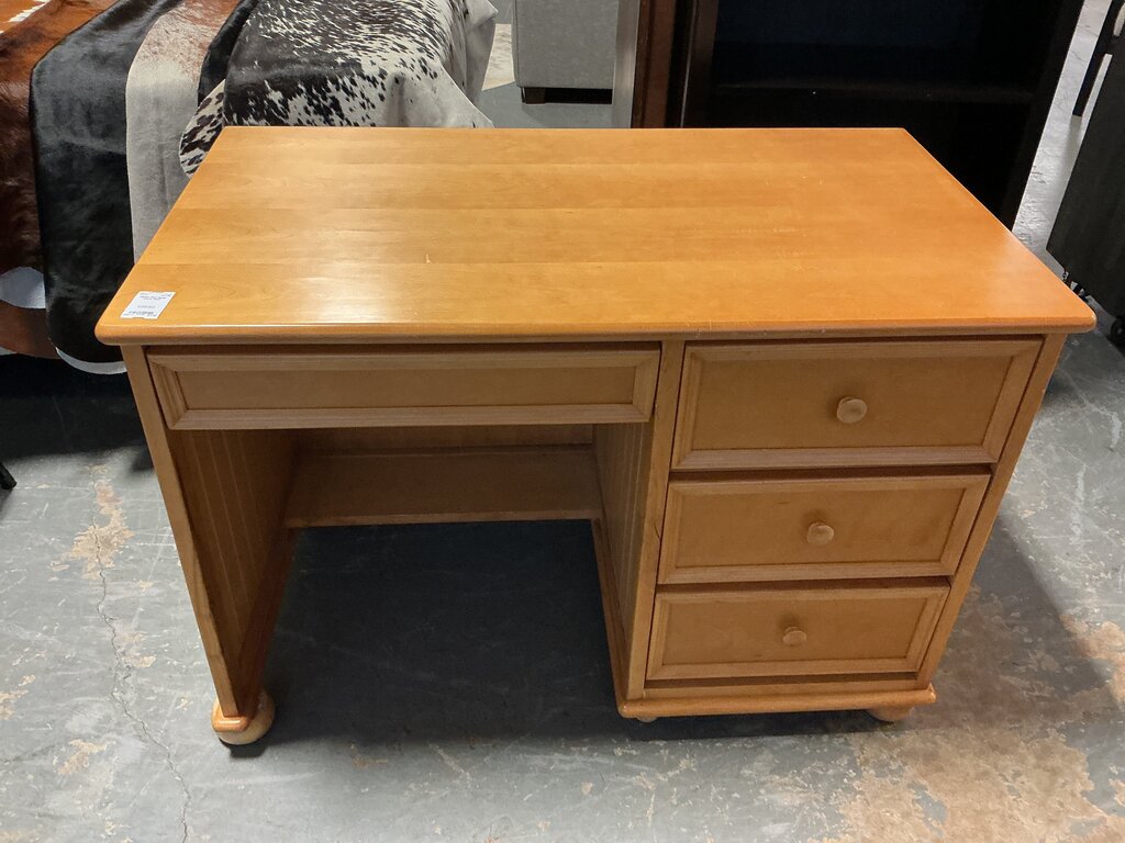 Pine Desk (as-is feet)