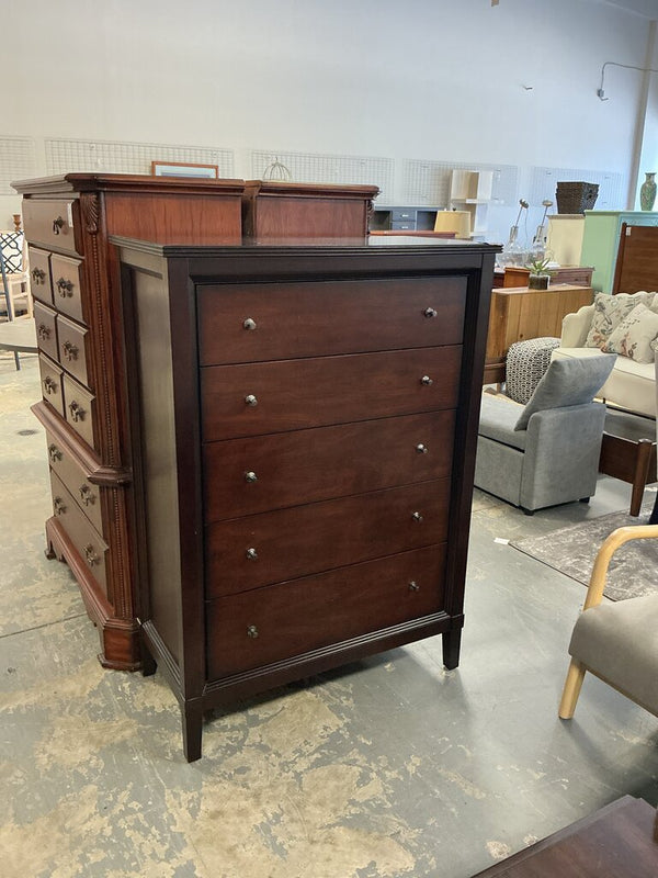 American Signature 5 Drawer Chest (As-Is)