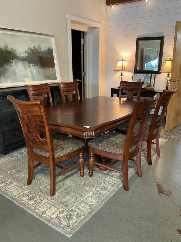 American Signature Cherrytone Dining Set (6 Chairs + 2 Leaves)