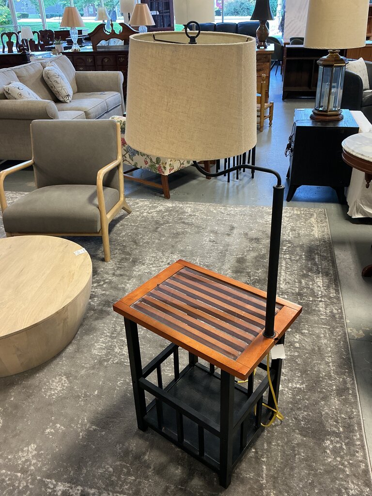Slatted End Table with Lamp