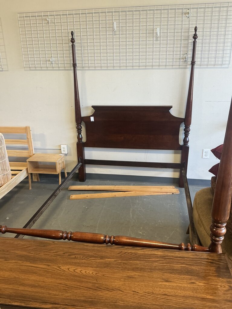 Vintage Full 4 Poster Bed (As is Post)